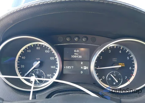 2010 Mercedes-Benz Gl 450 4Matic z USA, uszkodzony, nr VIN 4JGBF7BE9AA578906